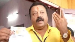 Kerala: BJP-Led NDA candidate Suresh Gopi casts vote in Thrissur